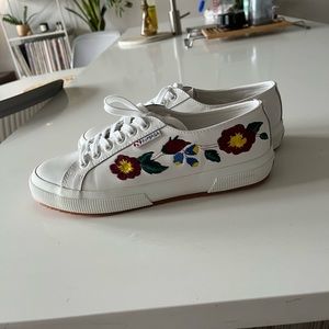 Superga leather embroidered shoes